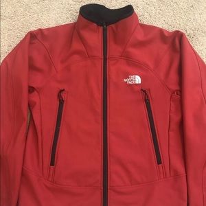 EUC men’s red The North Face summit series sz S